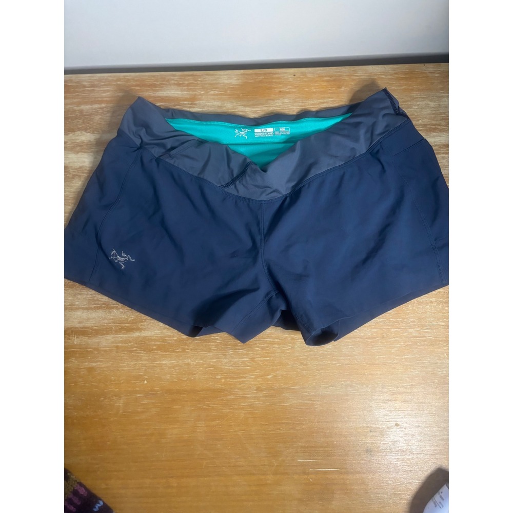 Arc Teryx Women Navy Blue Running Shorts Athletic‎ Performance Teal Liner Size M